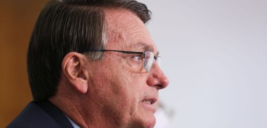 Bolsonaro parabeniza novos presidentes da Câmara e do Senado