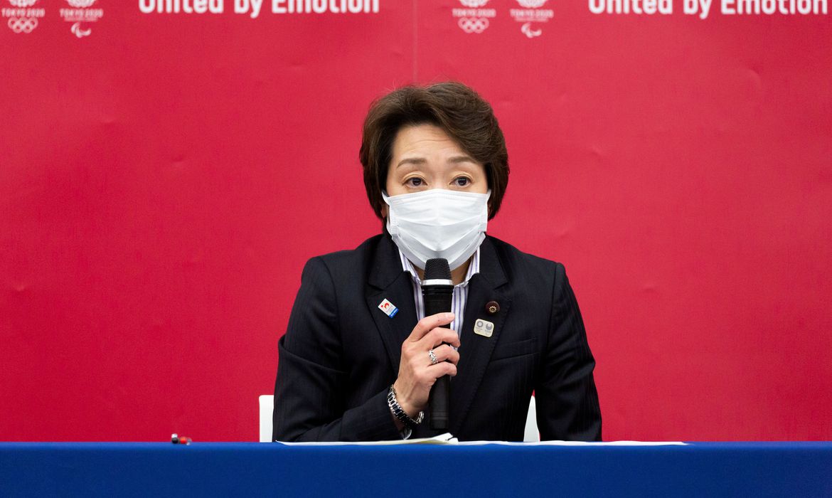 Ex-atleta olímpica Hashimoto é escolhida como nova chefe da Olimpíada
