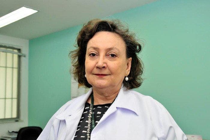 ‘Vamos ser vacinados e vamos continuar tendo que usar máscaras’, diz pesquisadora da Fiocruz