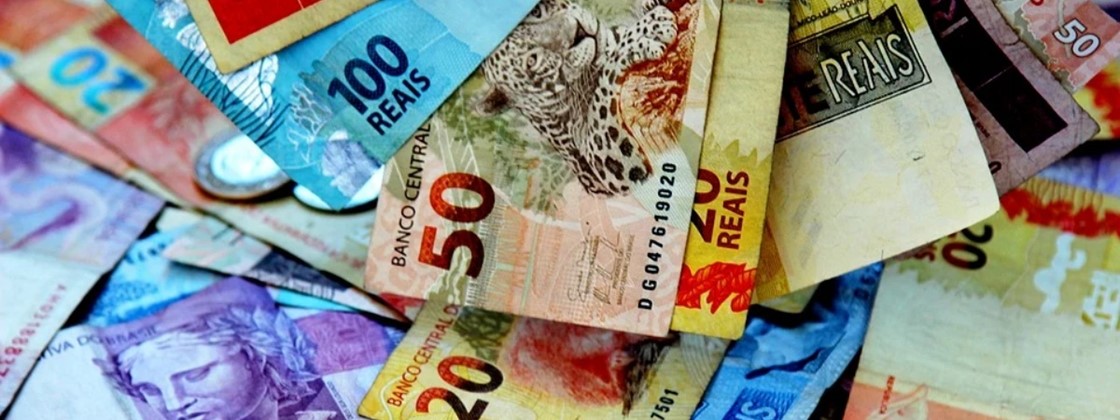 Auxílio Emergencial terá valor médio de R$ 250, afirma Guedes