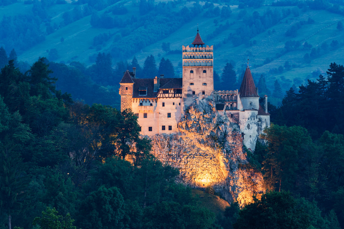 O Castelo Do Drácula, Na Romênia, Está Oferecendo Vacinas Gratuitas Aos Visitantes
