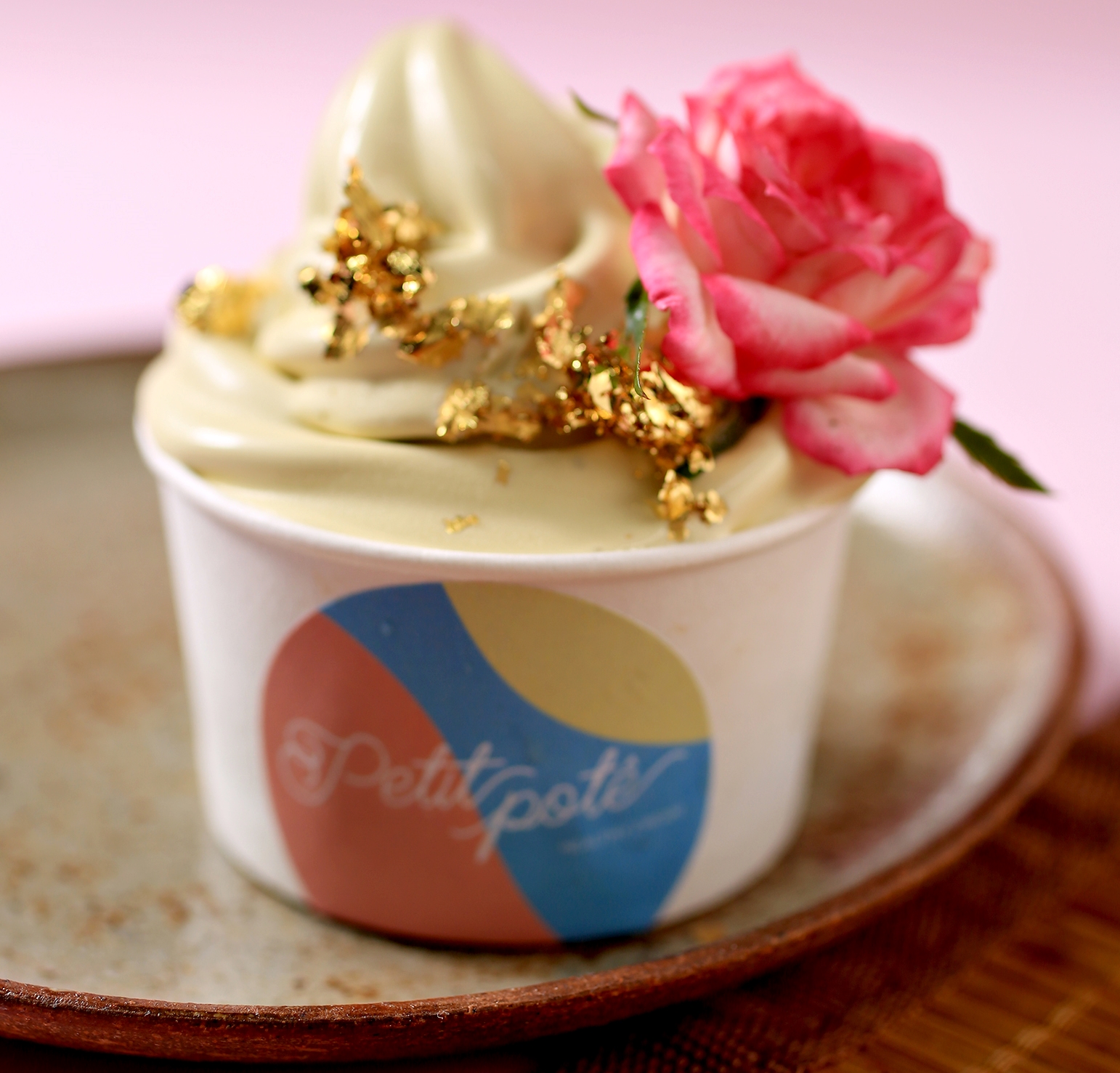 Petit Potê é a primeira loja física de sorvete saudável do Brasil