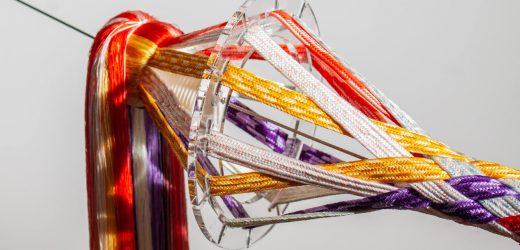 Kumihimo – A arte do trançado japonês com seda, por Domyo
