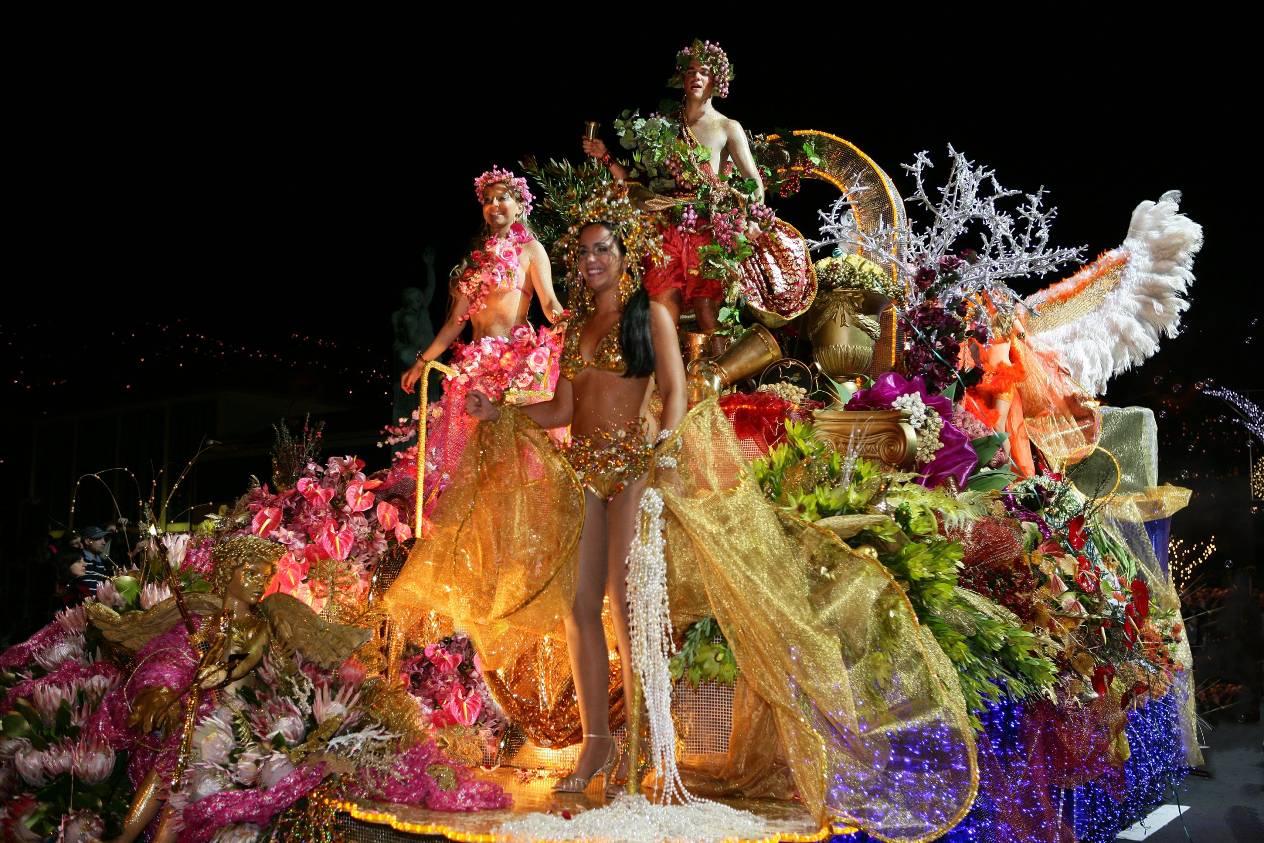 Carnaval na Ilha da Madeira: música, brilho e muita animação