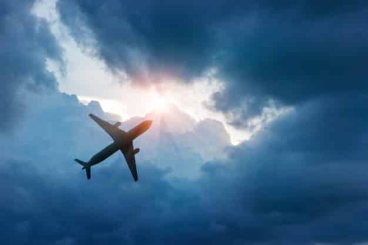 67% dos passageiros que sofrem atraso ou cancelamento de voos não são indenizados pelas companhias aéreas