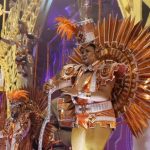 Sete escolas de samba de São Paulo agitam o Anhembi na 2ª noite de desfiles