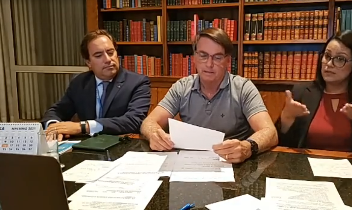 Bolsonaro: auxílio deve voltar em março, com parcelas de R$ 250