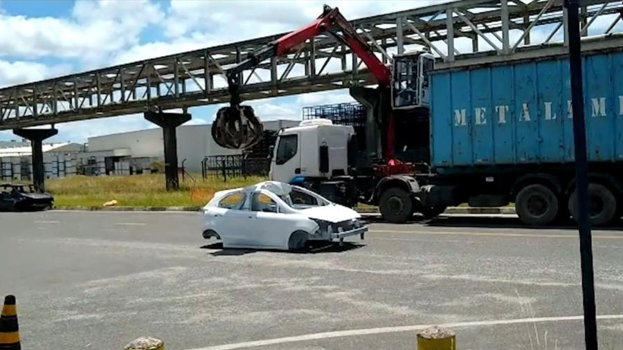 Ford: sem carro para vender, concessionários cobram R$ 200 mi de montadora