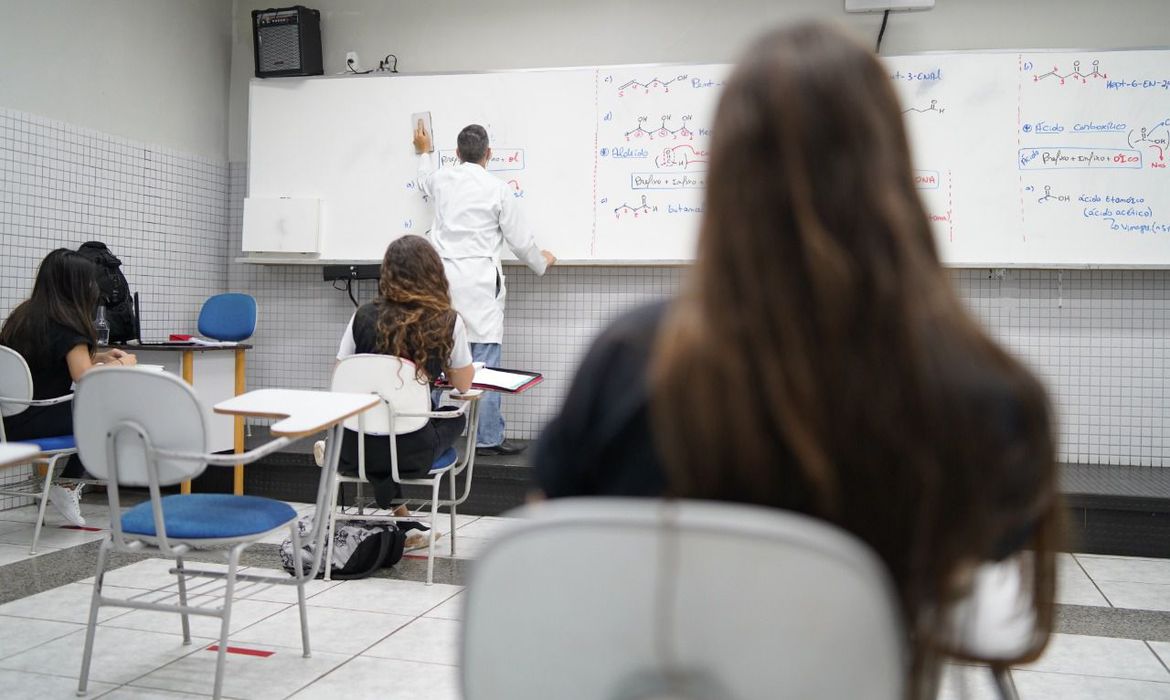 Escolas Da Rede Estadual De SP Retomam Atividades Presenciais