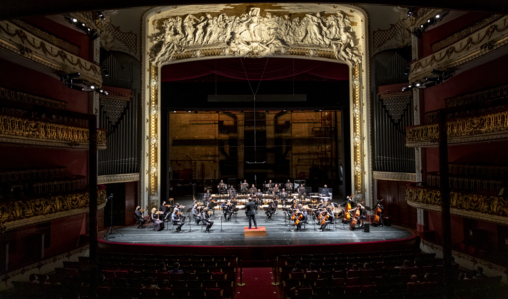 Maratona Beethoven e 100 anos de Piazzolla abrem série de concertos digitais do Theatro Municipal de São Paulo