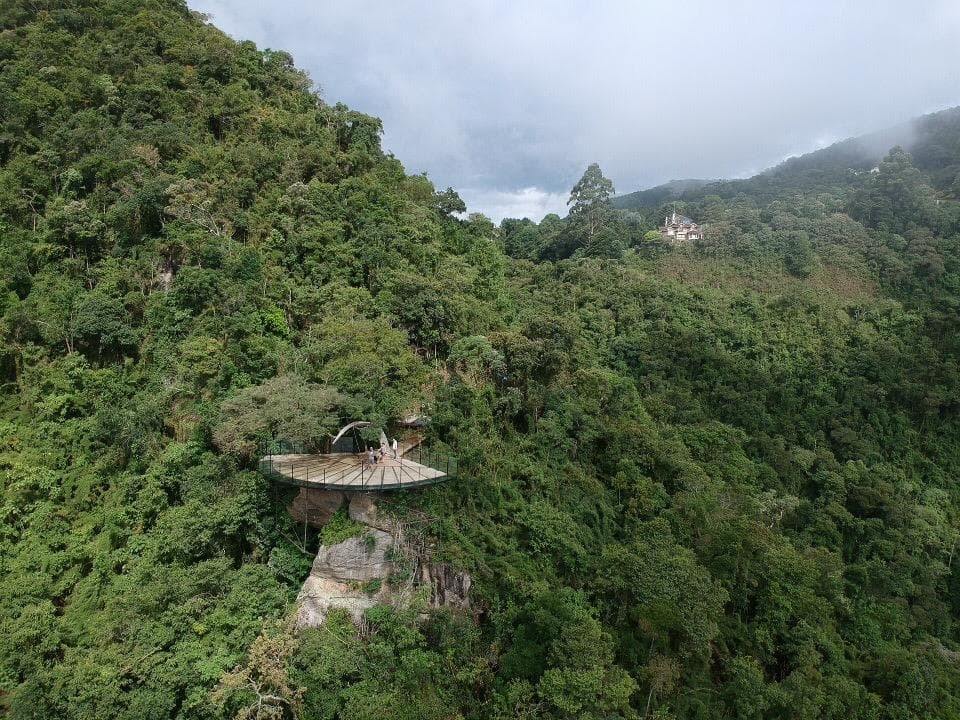 Parque da Cerveja inaugura bar do mirante com visual 180º das paisagens da Serra da Mantiqueira