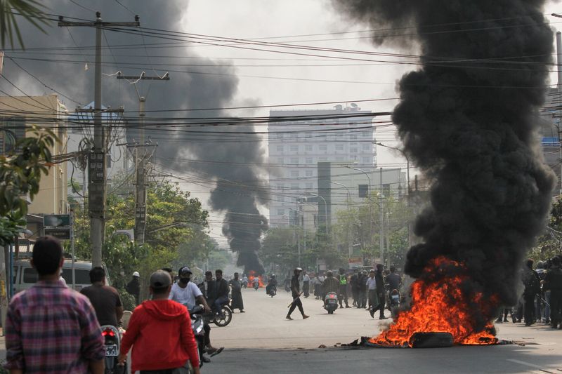 Número De Mortos Em Protestos Na Colômbia Aumenta