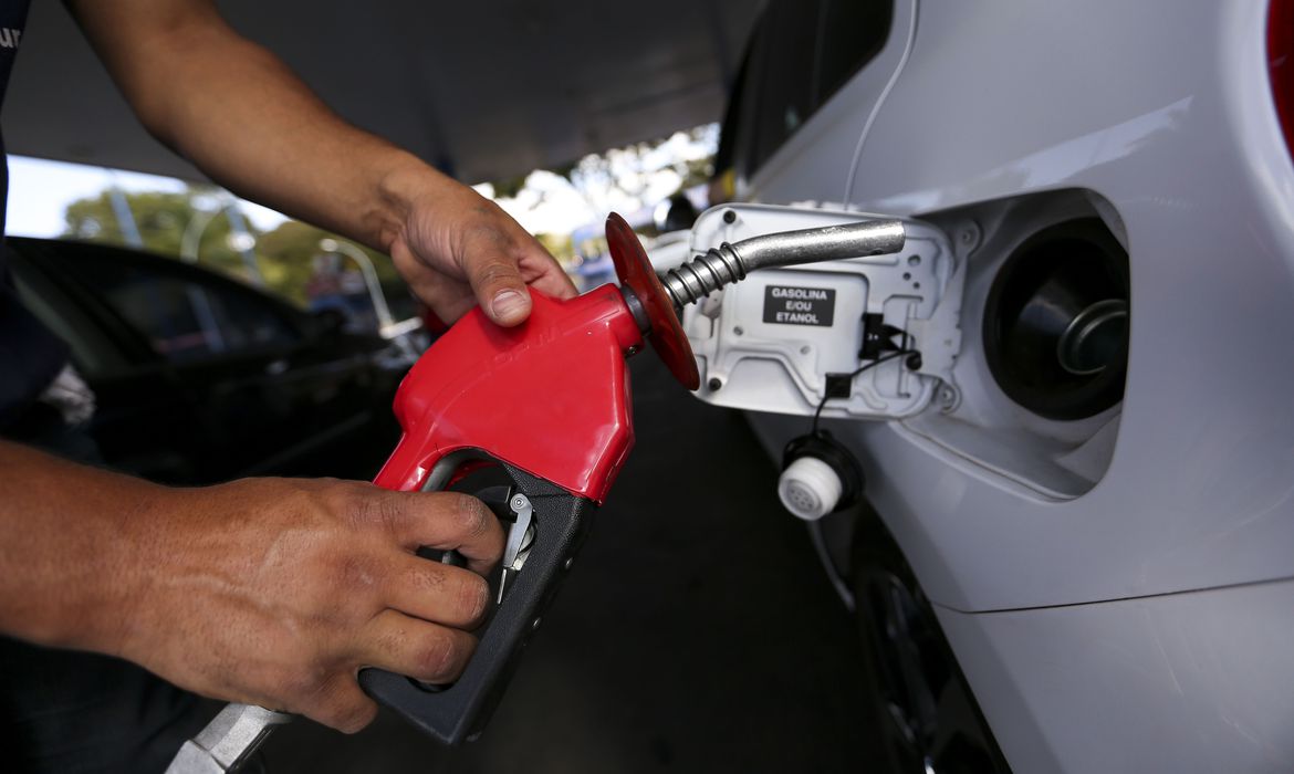 Preços Da Gasolina, Diesel E Gás Aumentam Hoje Nas Refinarias