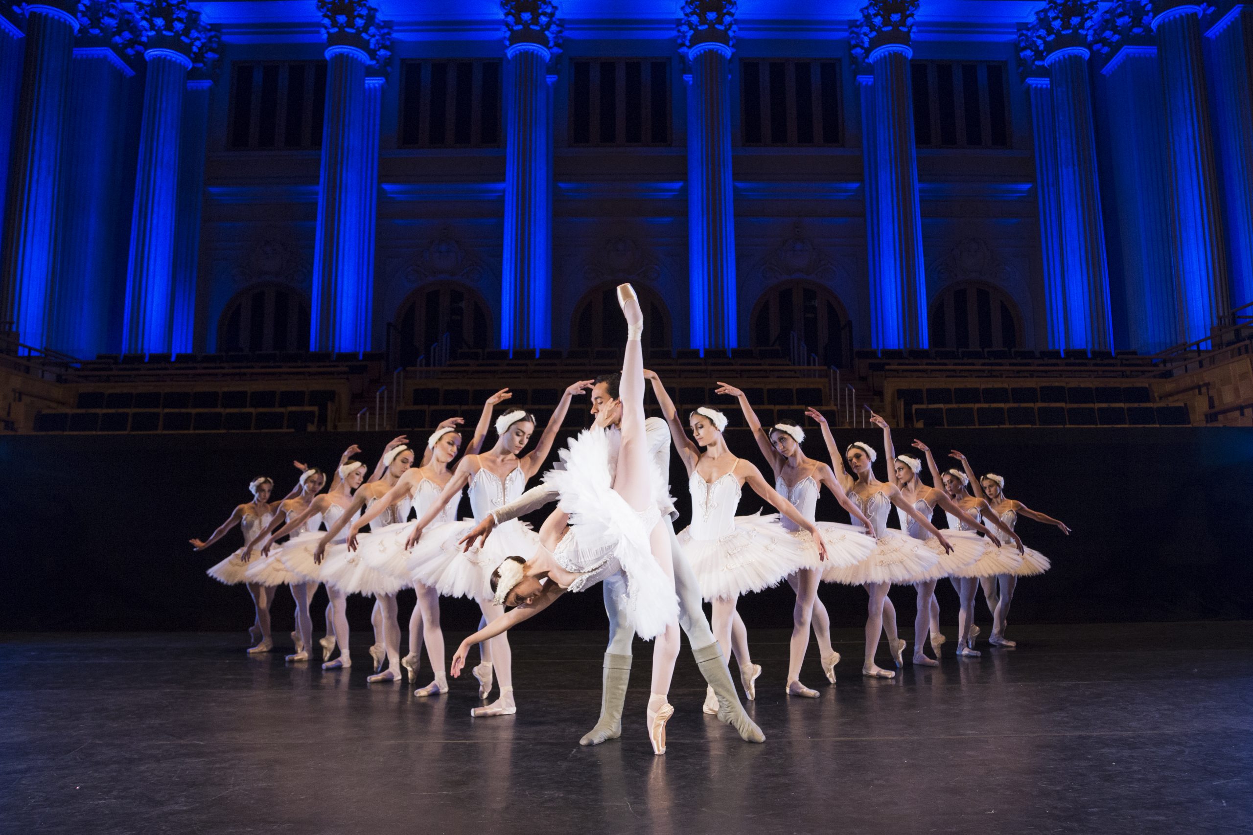 SÃO PAULO COMPANHIA DE DANÇA COMEÇA TURNÊ