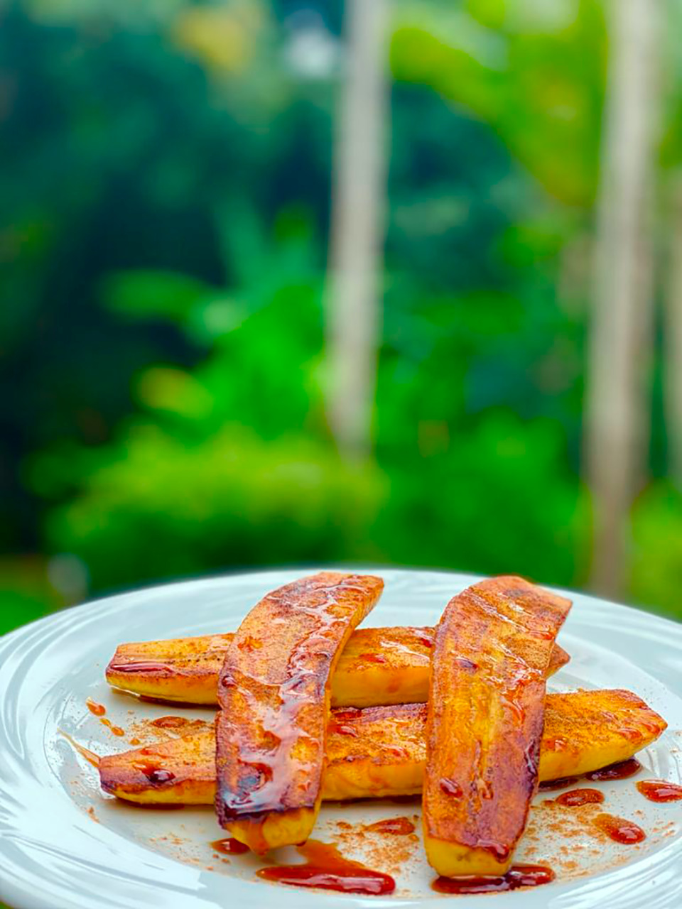 “Banana da Terra grelhada, com canela e mel de Jataí” é uma deliciosa sugestão de sobremesa do Itacaré Eco Resort