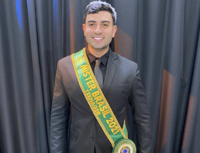 Raphael Carpejane é eleito Mister Brasil 2021 na categoria Teenager