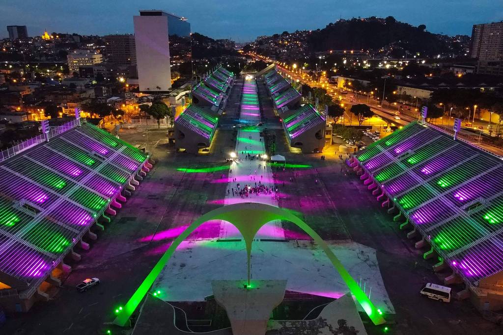 Rio E São Paulo Adiam Desfiles De Escolas De Samba No Carnaval Para Abril