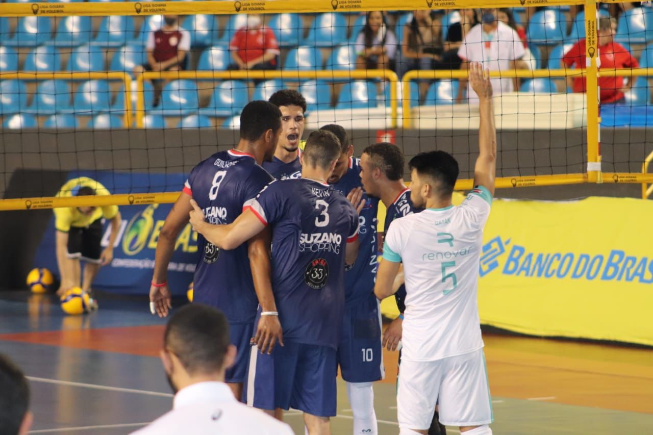 Suzano Vôlei estreia com vitória na Superliga B