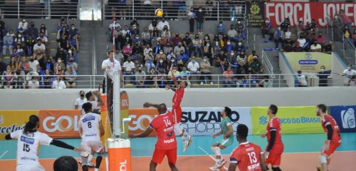 Suzano Vôlei bate Uberlândia/Praia Clube/Sada em Araguari