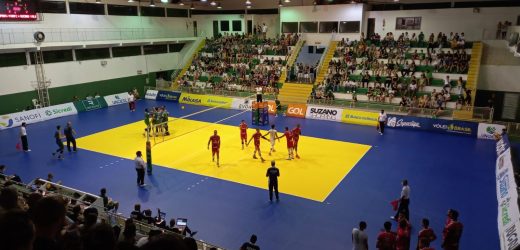 Em jogo emocionante, Suzano Vôlei vence em Chapecó e assume liderança da Superliga B