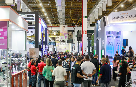 Hair Brasil comemora retorno ao presencial e anuncia o Fórum Hair Brasil USA