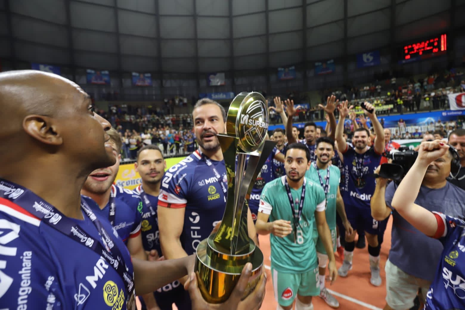 Suzano Vôlei derrota Ubevôlei/Araguari e é campeão da Superliga B