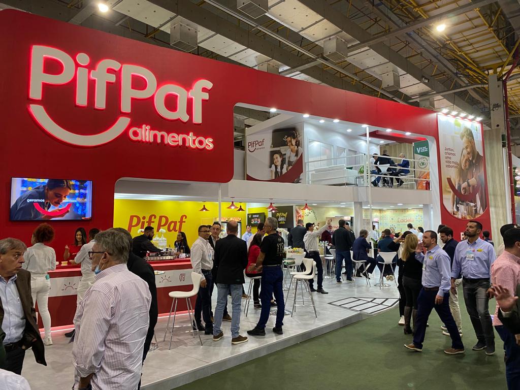 Pif Paf Alimentos apresenta novo posicionamento e  identidade visual de sua marca corporativa na APAS Show 