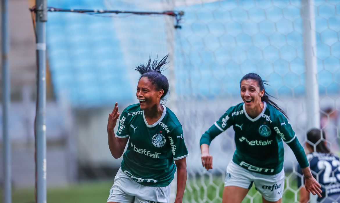 Palmeiras e Corinthians vencem na abertura das quartas de final