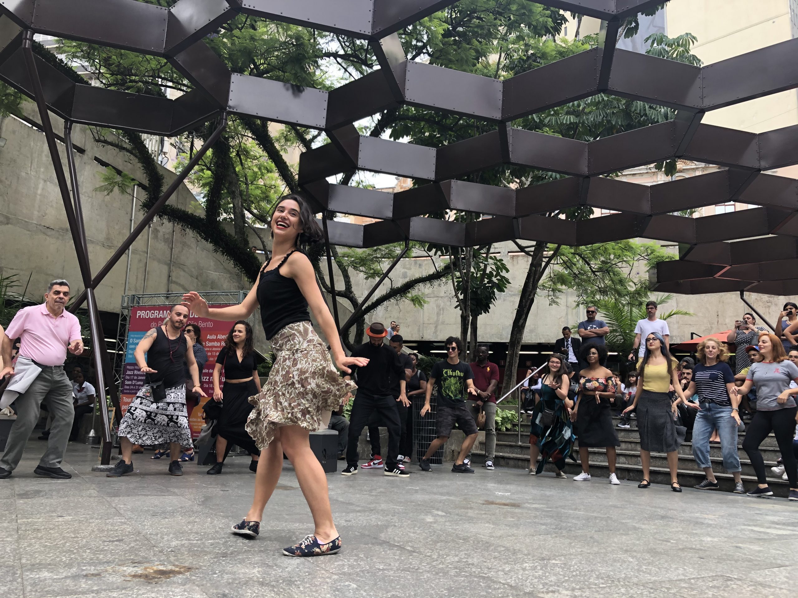 “Jazz na Rua” traz o melhor do Lindy Hop e promete colocar todo mundo para dançar no Centro de SP