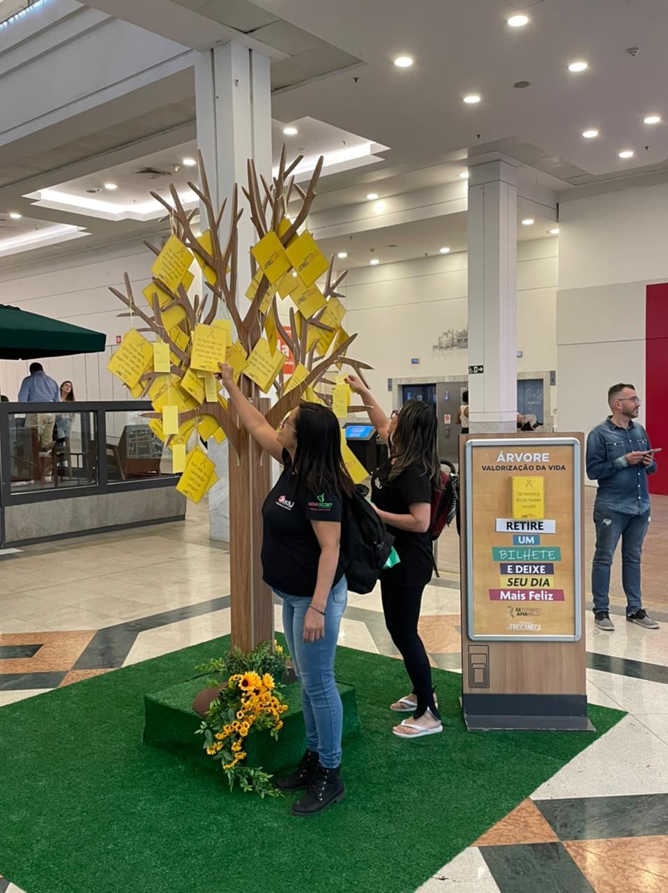 Shopping Frei Caneca apoia ‘Setembro Amarelo’ com campanha de valorização da vida