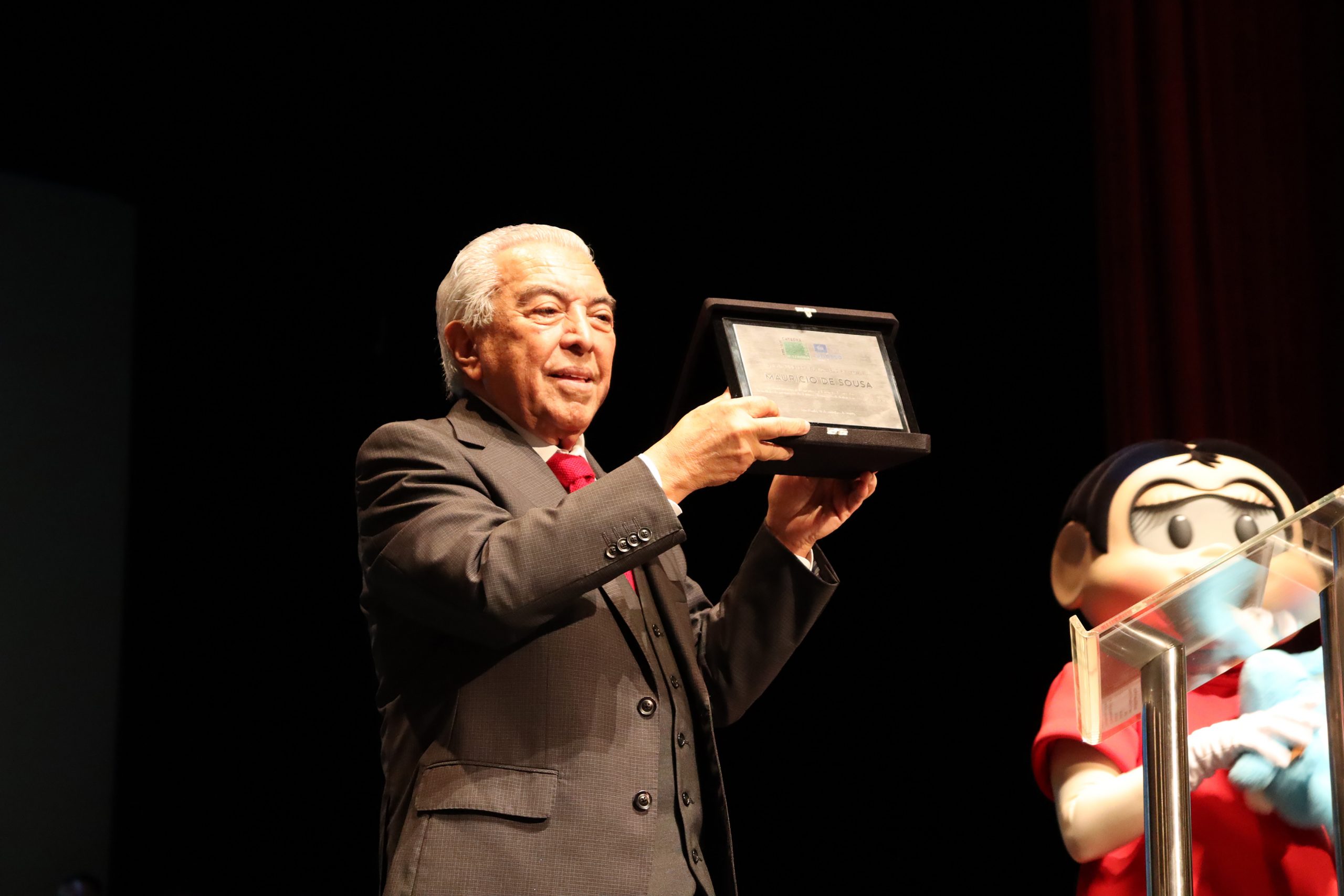 Mauricio de Sousa é homenageado em evento da Cátedra UNESCO de Leitura em São Paulo