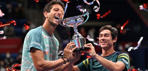 Em final com brasileiros, Marcelo Melo leva título de duplas em Tóquio