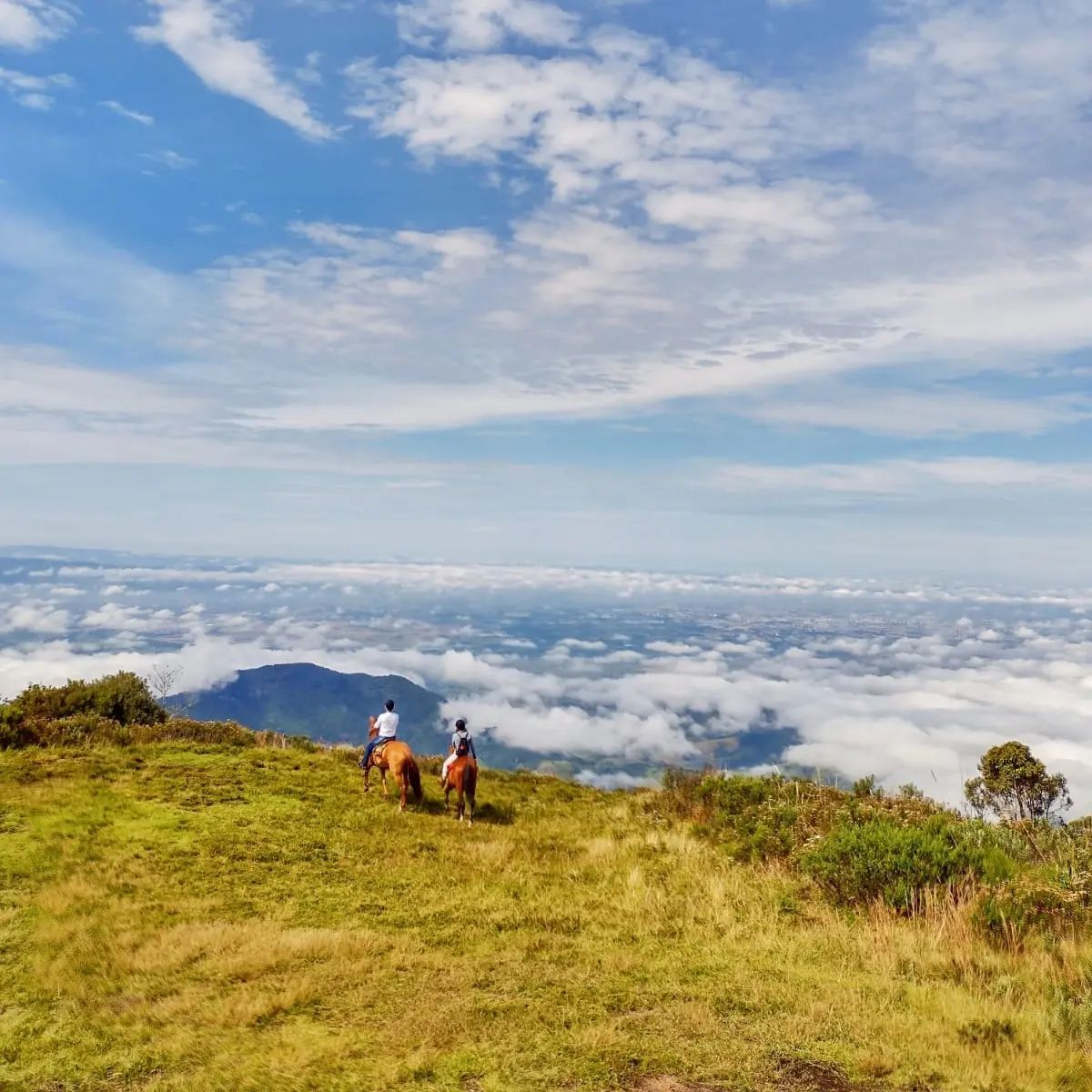 Ecoturismo e Aventura na cidade mais alta do Brasil