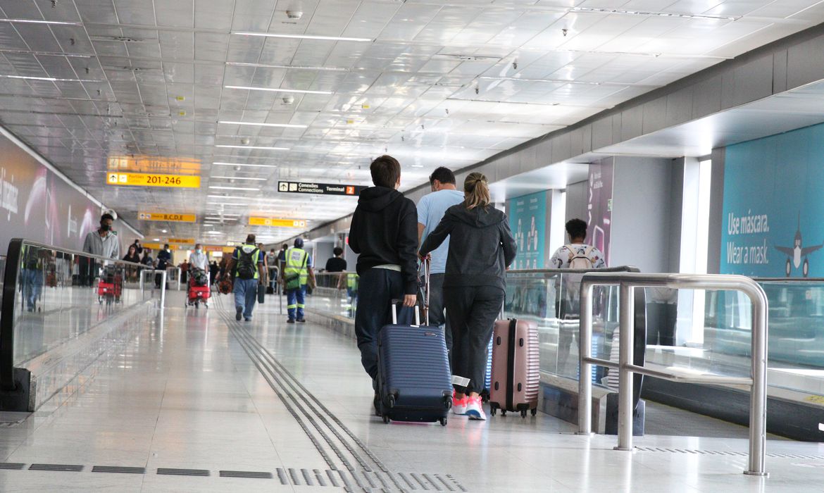 Aeroporto de Guarulhos já tem 25 voos cancelados