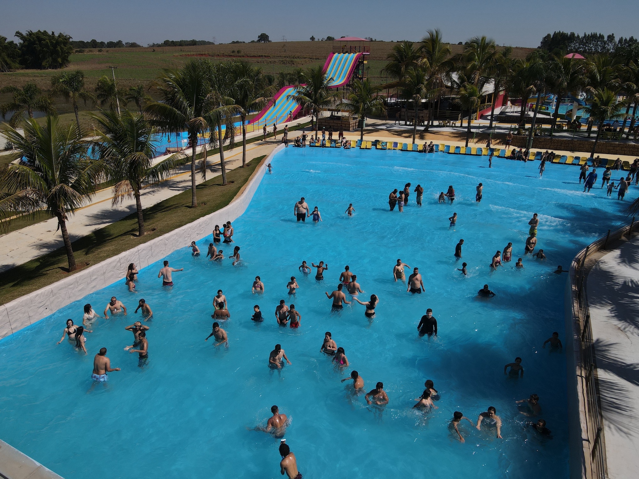 Castelo Park Aquático amplia funcionamento nas férias de verão