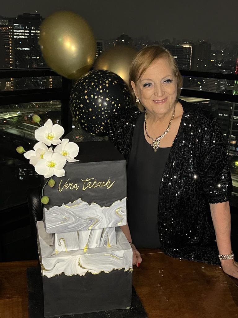 Vera Tabach – Presidente da ABIME, recebe mídia e autoridades no Terrazza Rooftop em seu aniversário