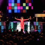 Belinda Davids revive Whitney Houston em turnê no Brasil